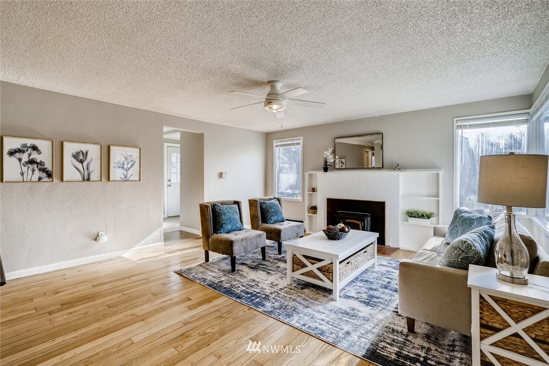 3616 Southeast 6th Street Renton, WA 98058 - Photo 3 of 24 Gallery Image 3