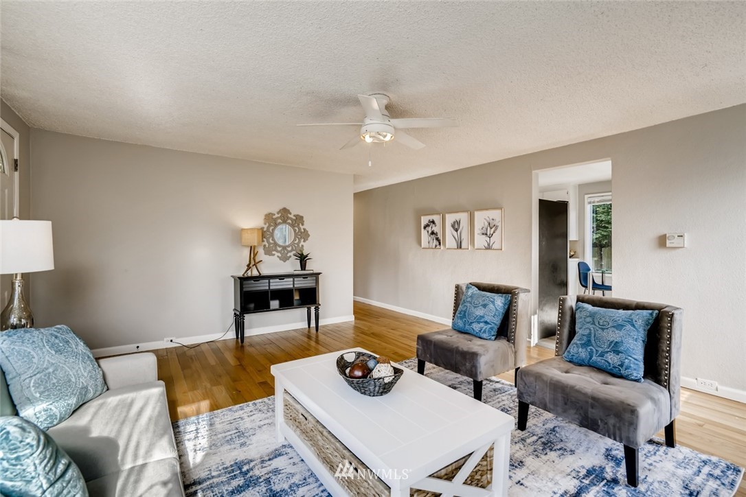 3616 Southeast 6th Street Renton, WA 98058 - Photo 6 of 24 Gallery Image 6