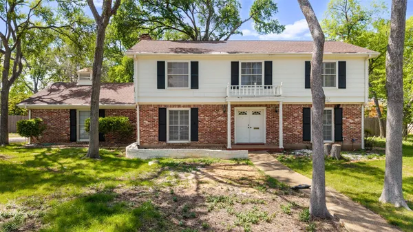 $925,000 | 4101 Far W Boulevard, Austin, TX 78731