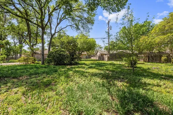 $925,000 | 4101 Far W Boulevard, Austin, TX 78731