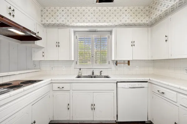 $925,000 | 4101 Far W Boulevard, Austin, TX 78731