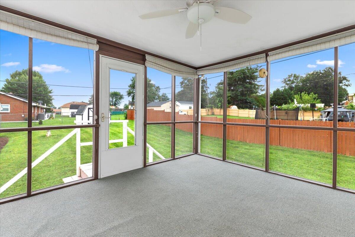 5904 Plantation Road Roanoke, VA 24019 - Photo 16 of 65 18-18