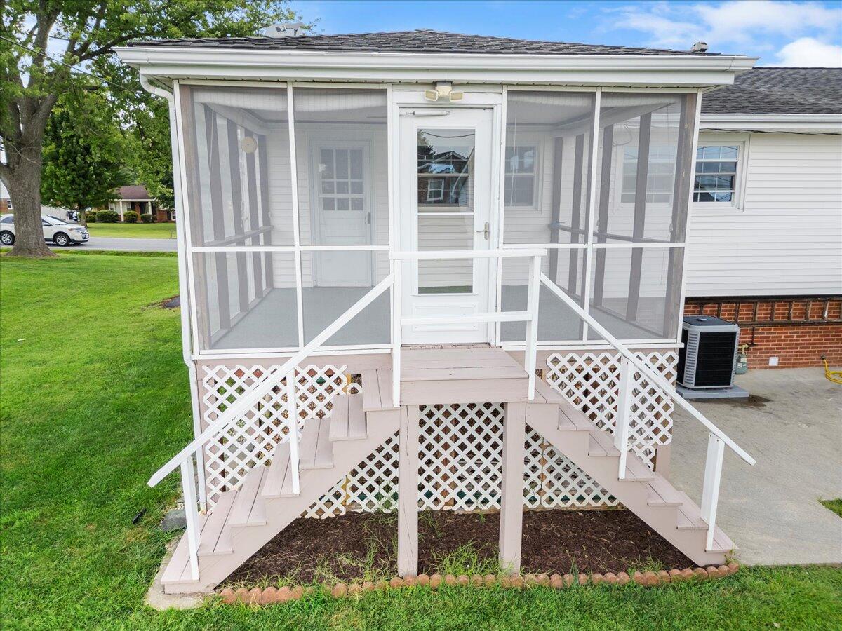 5904 Plantation Road Roanoke, VA 24019 - Photo 43 of 65 43-43
