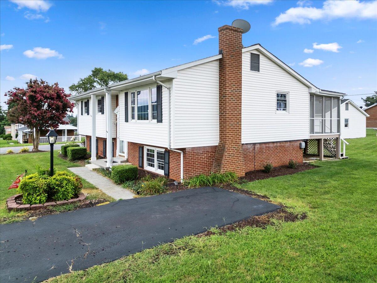 5904 Plantation Road Roanoke, VA 24019 - Photo 48 of 65 41-41