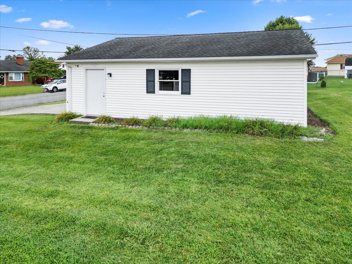 5904 Plantation Road Roanoke, VA 24019 - Photo 50 of 65 47-47