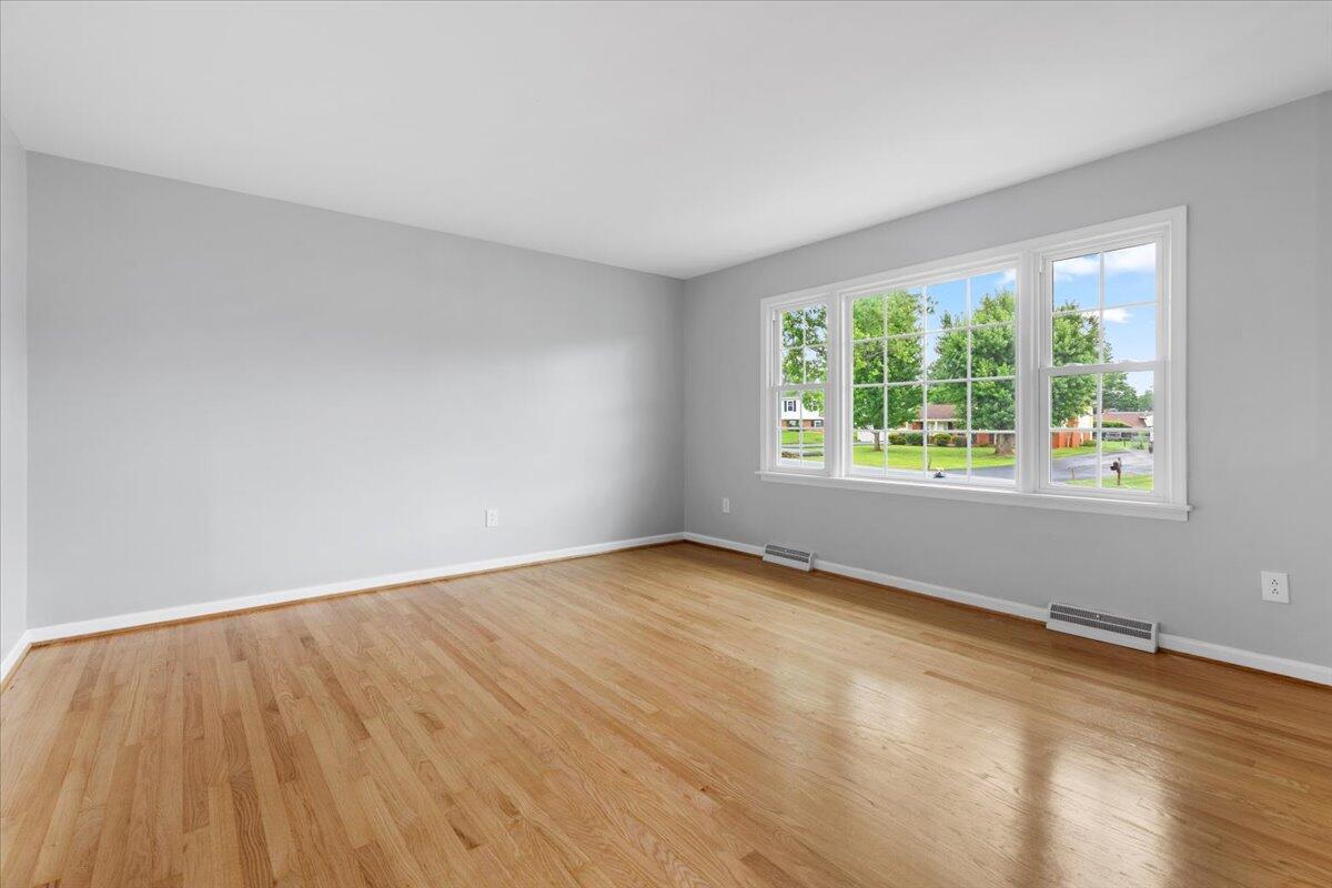 5904 Plantation Road Roanoke, VA 24019 - Photo 6 of 65 08-8
