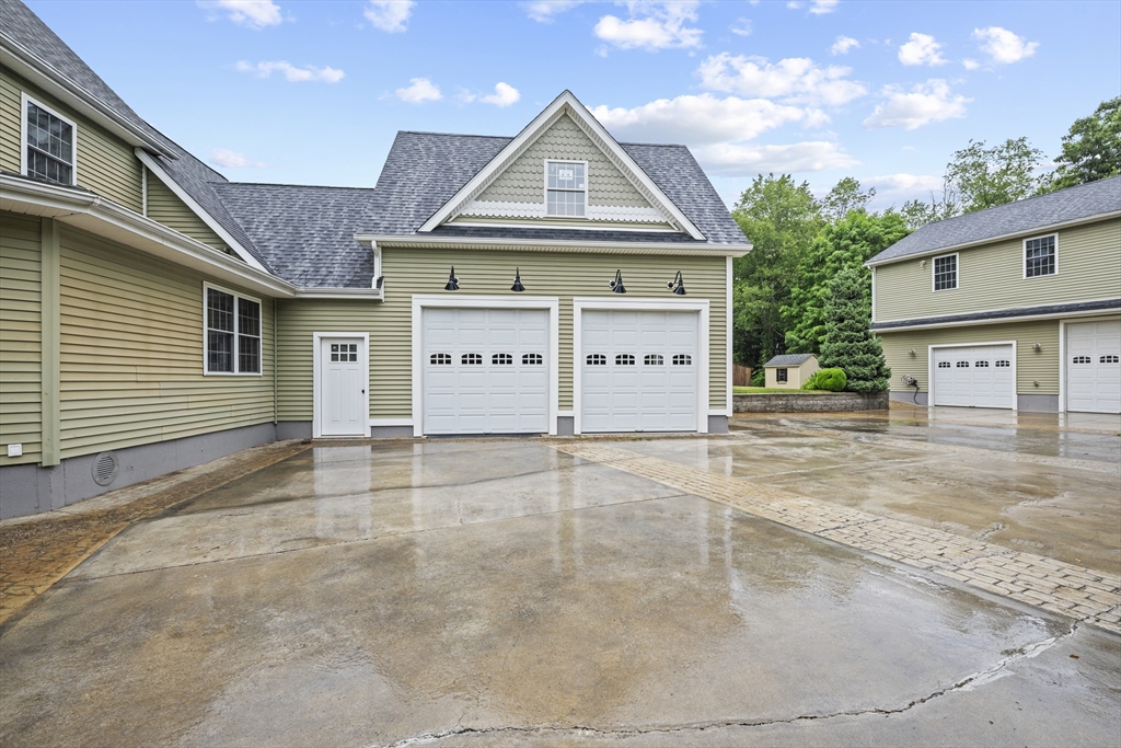70 Ellis Road Southbridge, MA 01550 - Photo 36 of 41