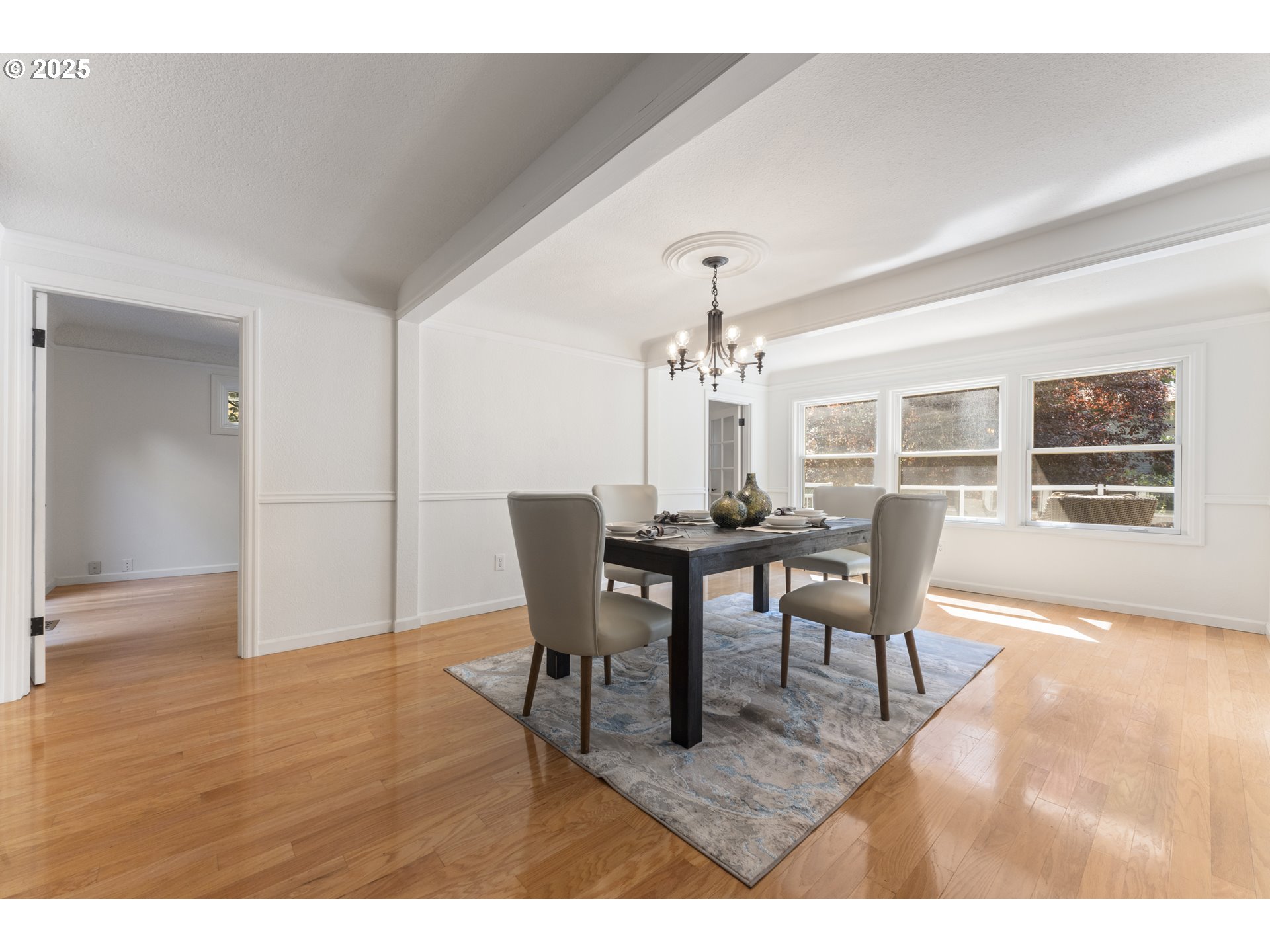 1604 Country Club Road Lake Oswego, OR 97034 - Photo 12 of 47