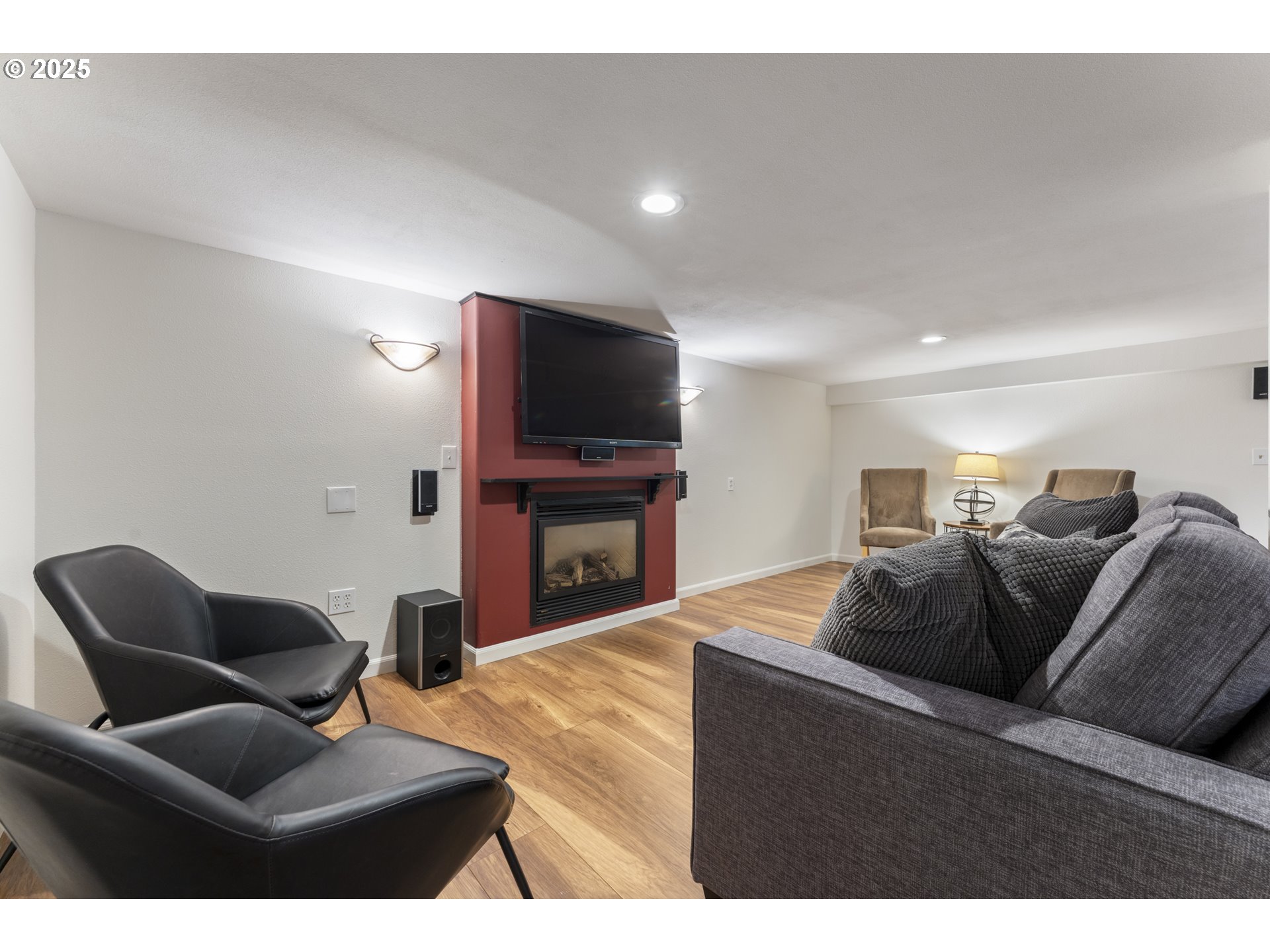 1604 Country Club Road Lake Oswego, OR 97034 - Photo 34 of 47