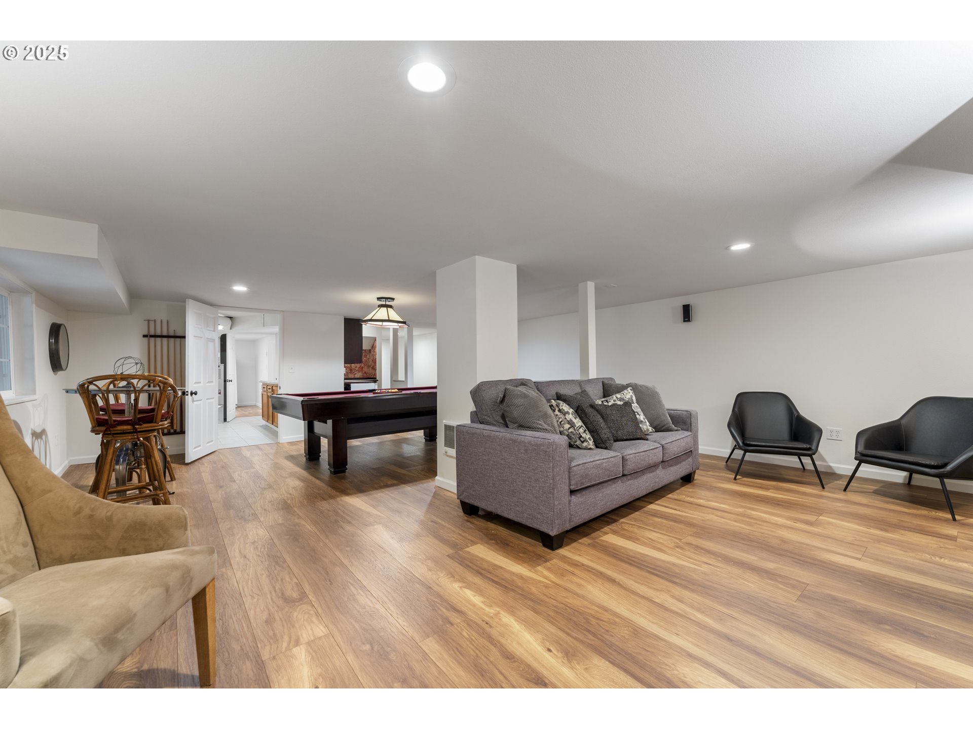 1604 Country Club Road Lake Oswego, OR 97034 - Photo 35 of 47