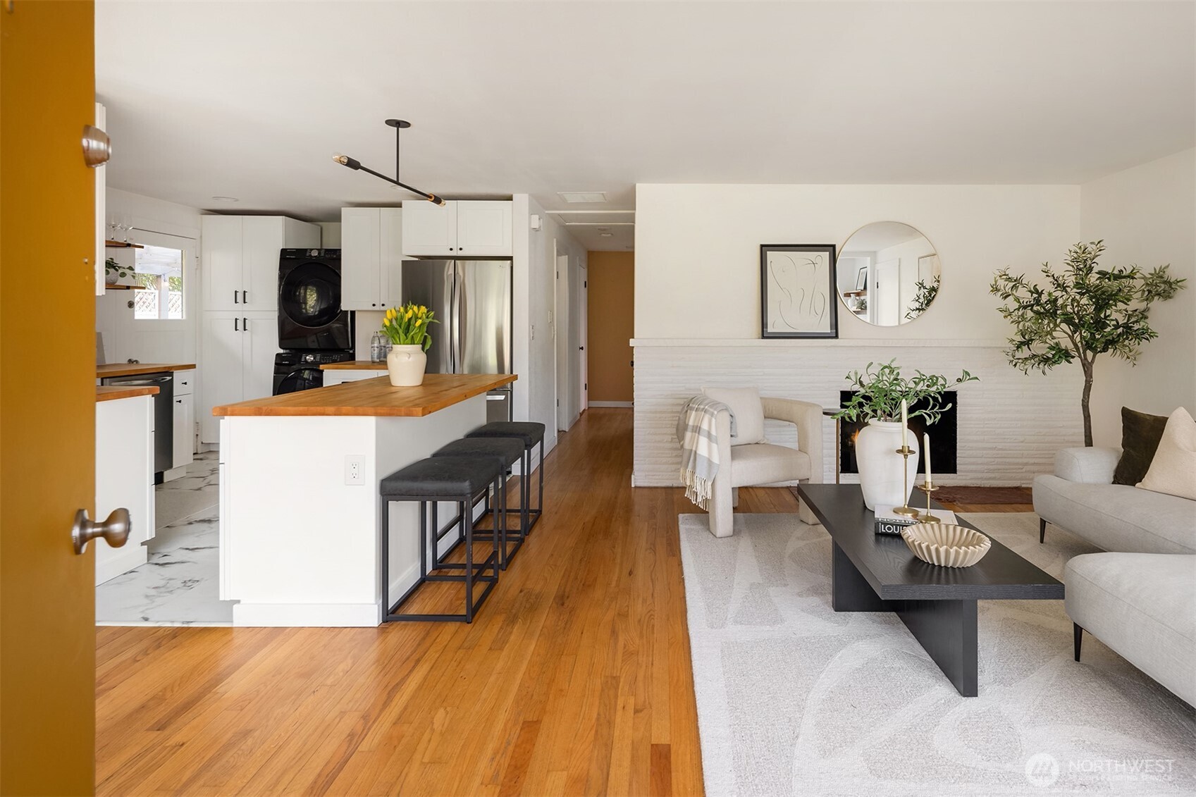 1237 Southwest 118th Street Burien, WA 98146 - Photo 3 of 27 a living room with furniture and a table