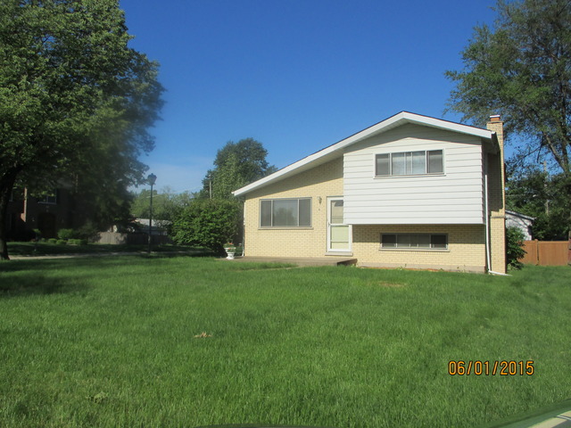 630 North Indiana Street Elmhurst, IL 60126 - Photo 3 of 18