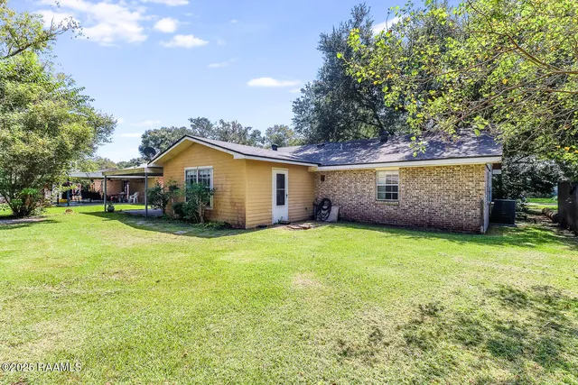 $125,000 | 120 Burrow Drive, Scott, LA 70583