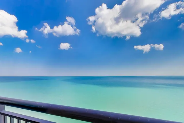 $499,000 | 6007 North Sheridan Road, Unit 12B, Chicago, IL 60660