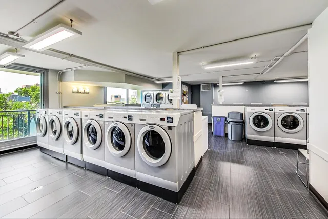 $499,000 | 6007 North Sheridan Road, Unit 12B, Chicago, IL 60660