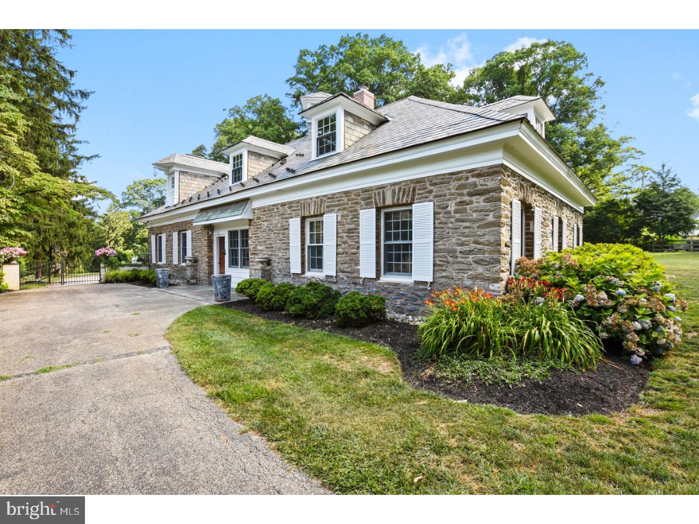 223 Spruce Tree Road Radnor, PA 19087 - Photo 2 of 23 Exterior Front