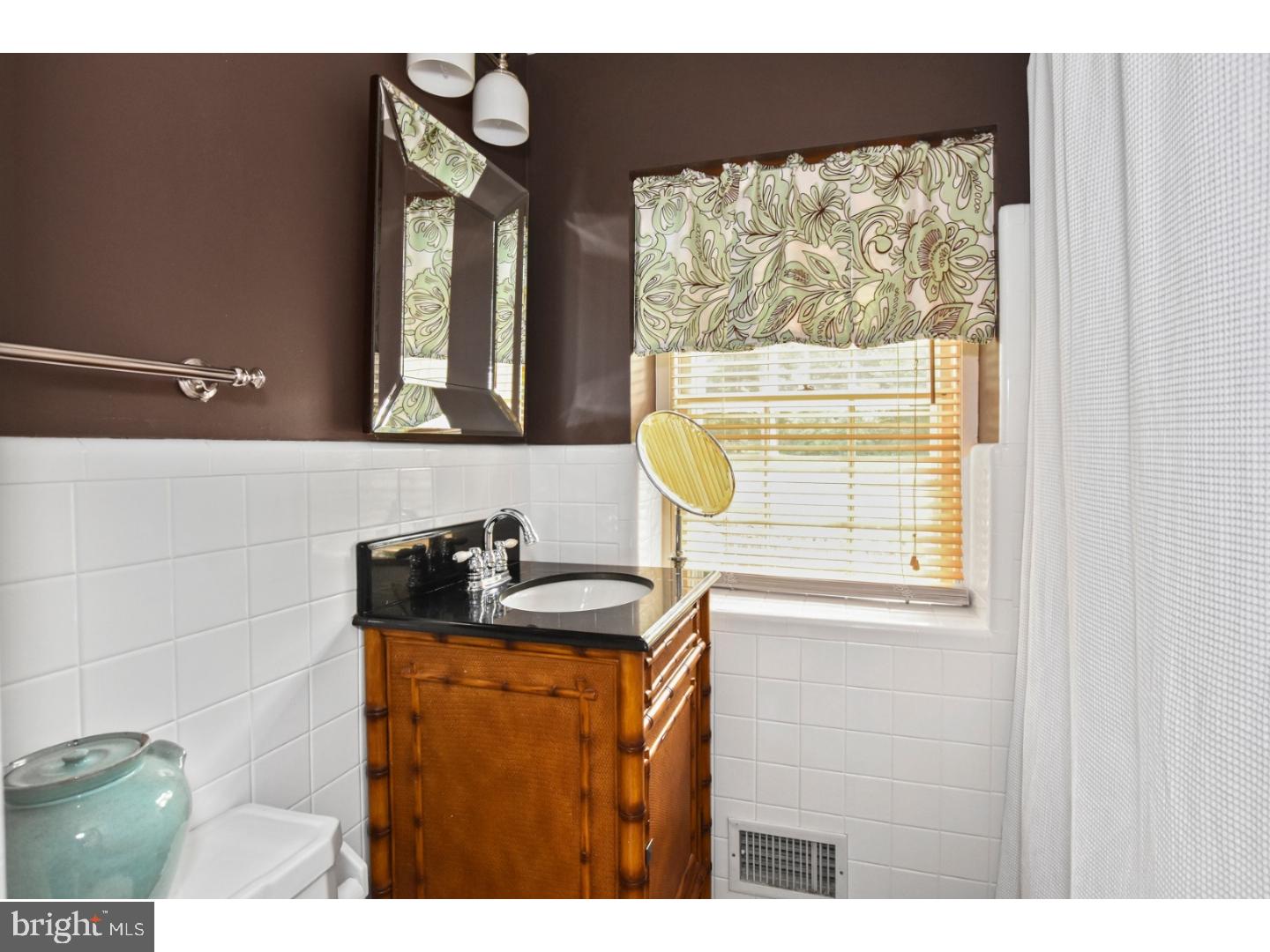 223 Spruce Tree Road Radnor, PA 19087 - Photo 13 of 23 Bathroom