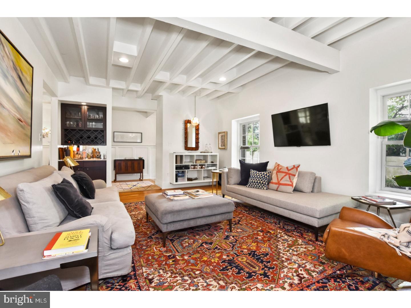 223 Spruce Tree Road Radnor, PA 19087 - Photo 6 of 23 Living Room