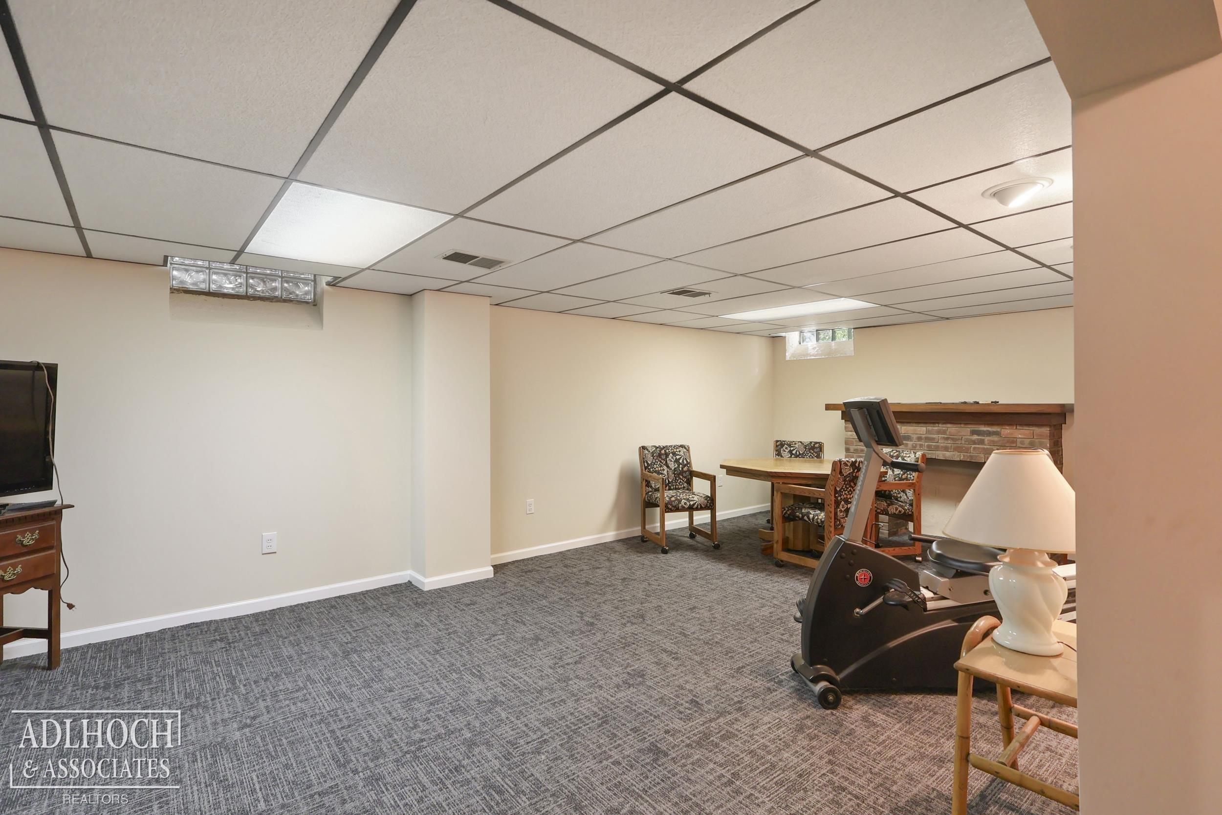 494 Washington Road Grosse Pointe, MI 48230 - Photo 17 of 22 50152703-1b0f2b69-8edd-4c00-acdc-4ae820cf8694.JPG