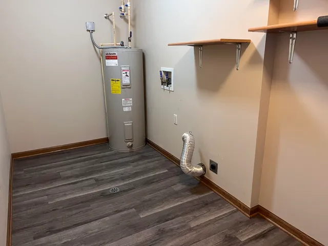 $1,395 | 262 South Lar-Ann Street, Belgium, WI 53004