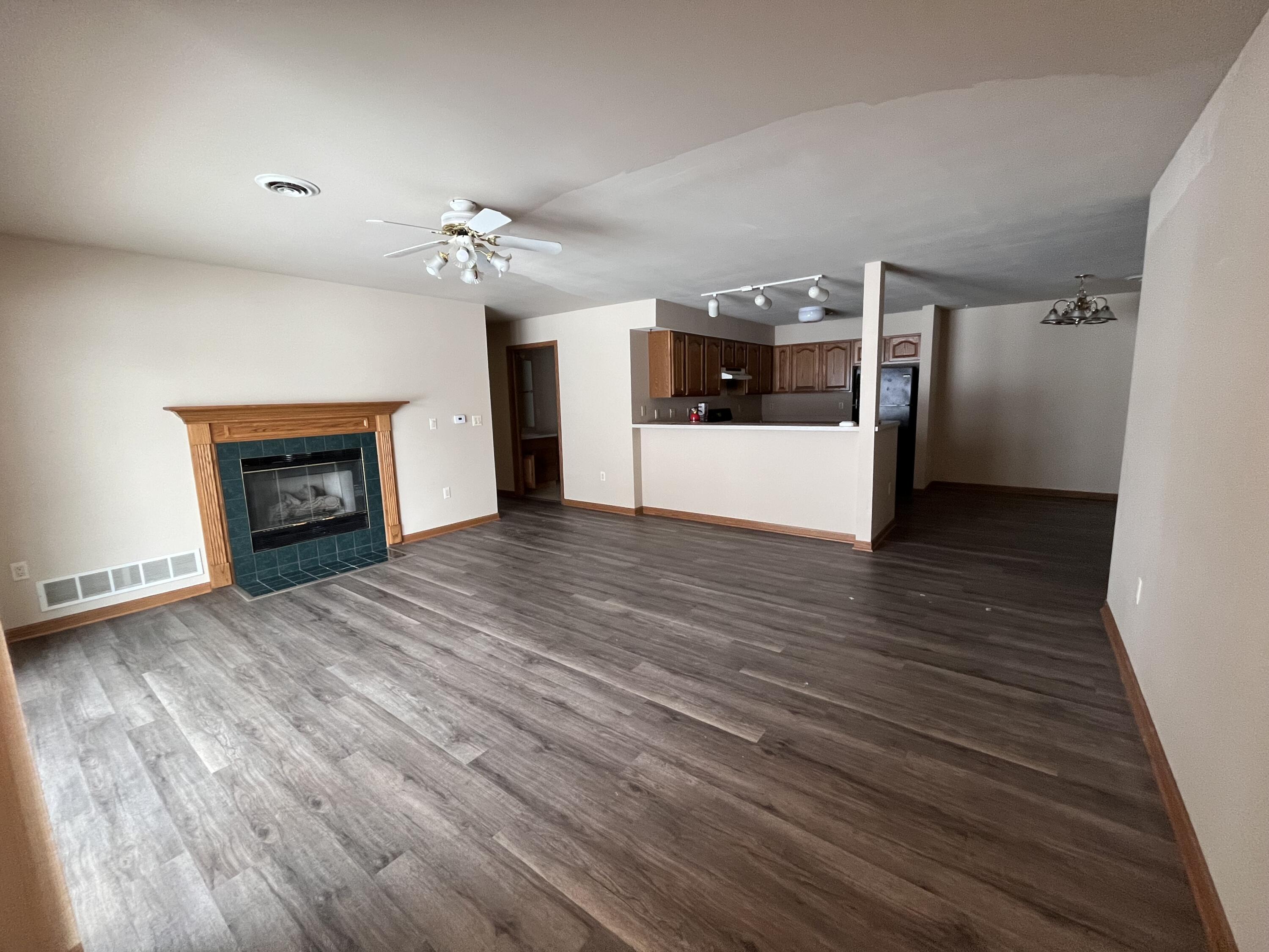 262 South Lar-Ann Street Belgium, WI 53004 - Photo 9 of 12 Living Room