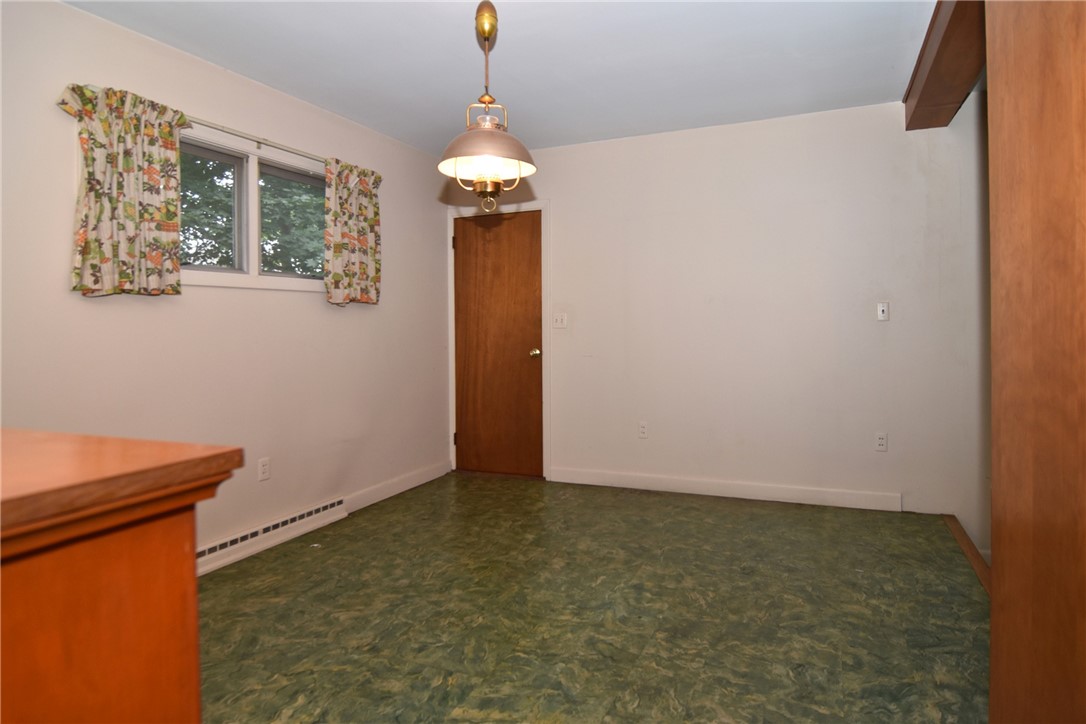 358 Main Road Tiverton, RI 02878 - Photo 8 of 30