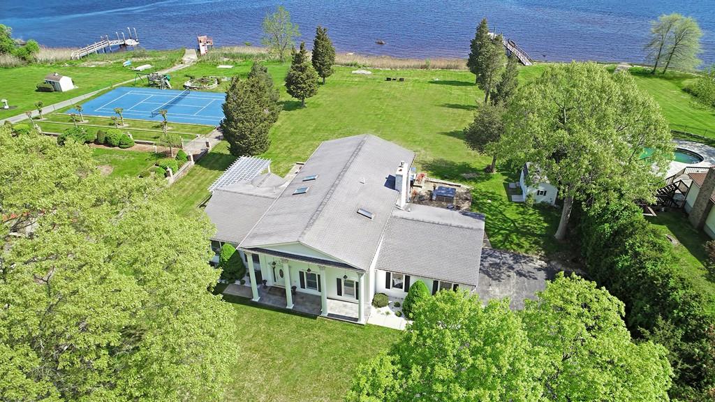 92 Narrows Road Freetown, MA 02702 - Photo 3 of 30 Gallery Image 3