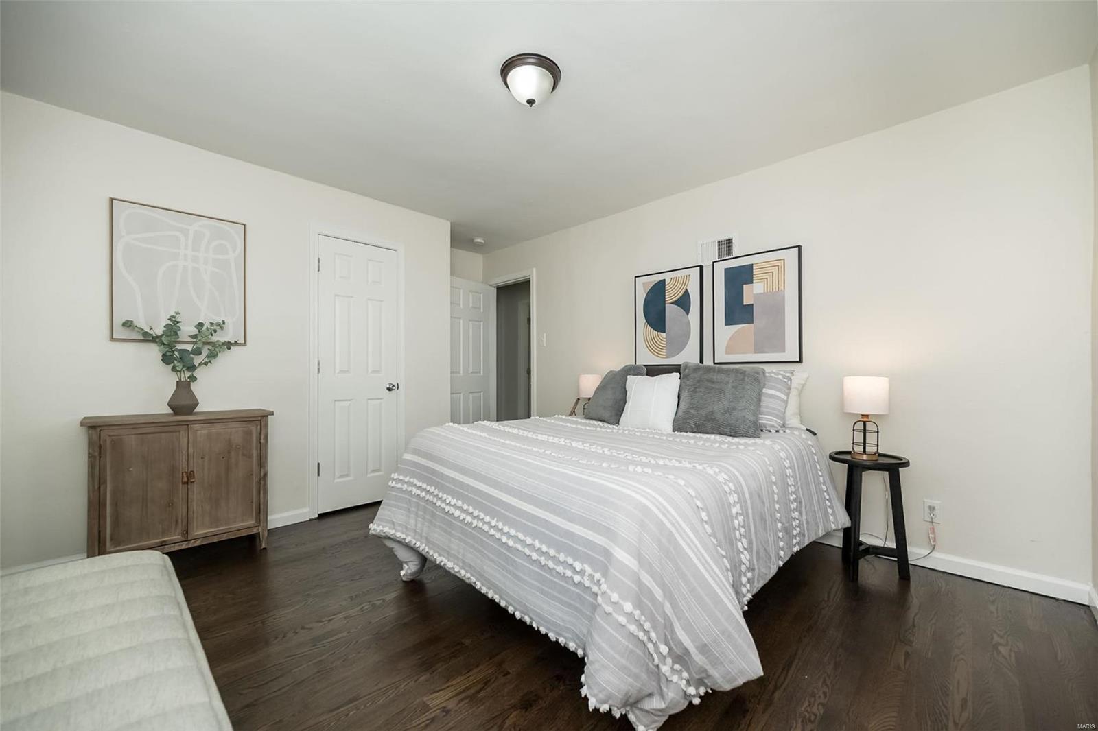 6906 Pine Ridge Drive St. Louis, MO 63121 - Photo 19 of 33