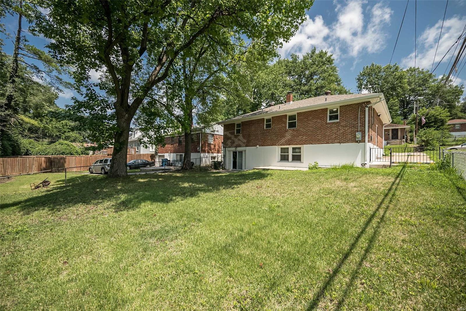 6906 Pine Ridge Drive St. Louis, MO 63121 - Photo 33 of 33