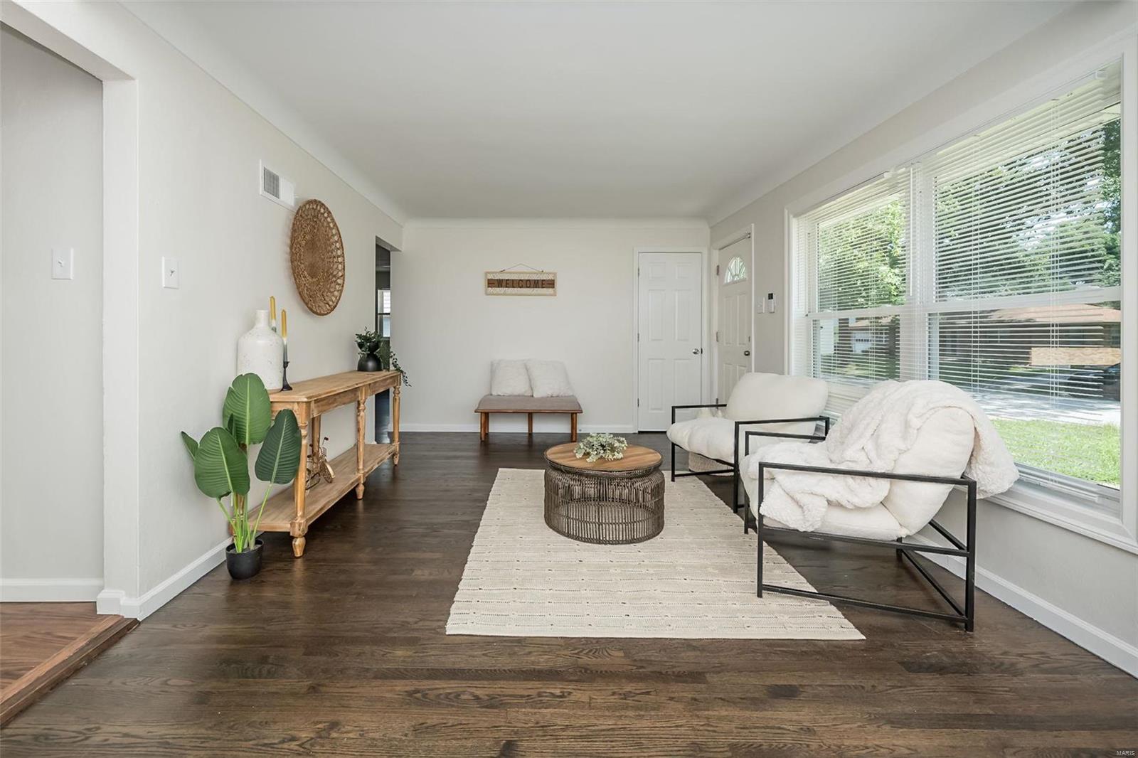 6906 Pine Ridge Drive St. Louis, MO 63121 - Photo 10 of 33