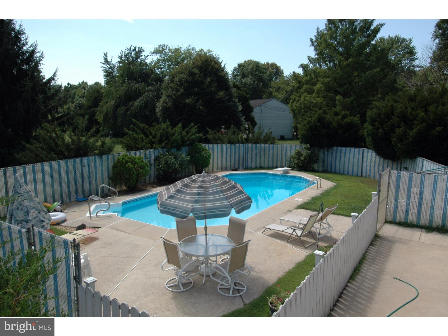 1280 Old York Road Burlington, NJ 08016 - Photo 16 of 25 Pool
