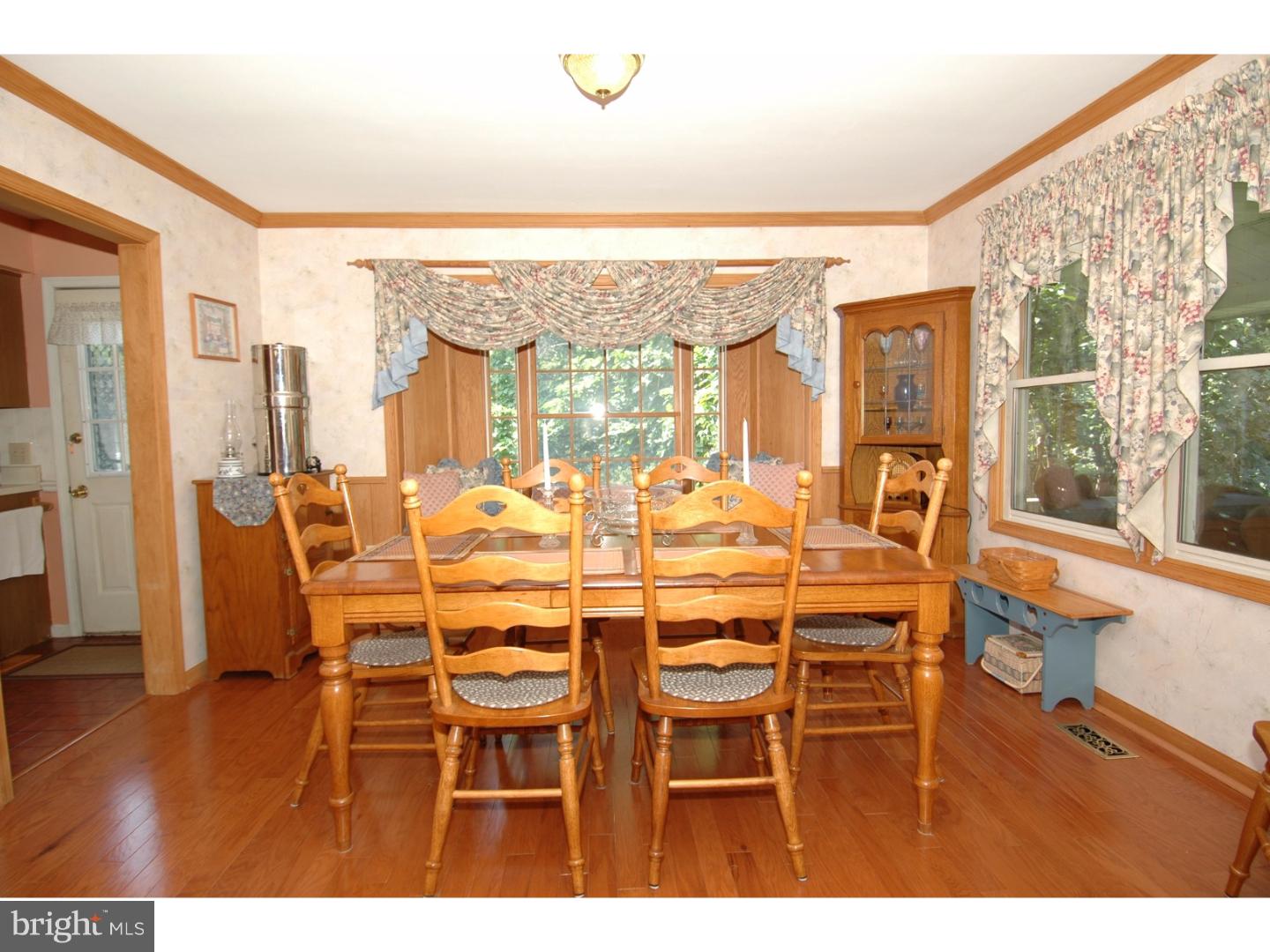 1280 Old York Road Burlington, NJ 08016 - Photo 3 of 25 Dining Room