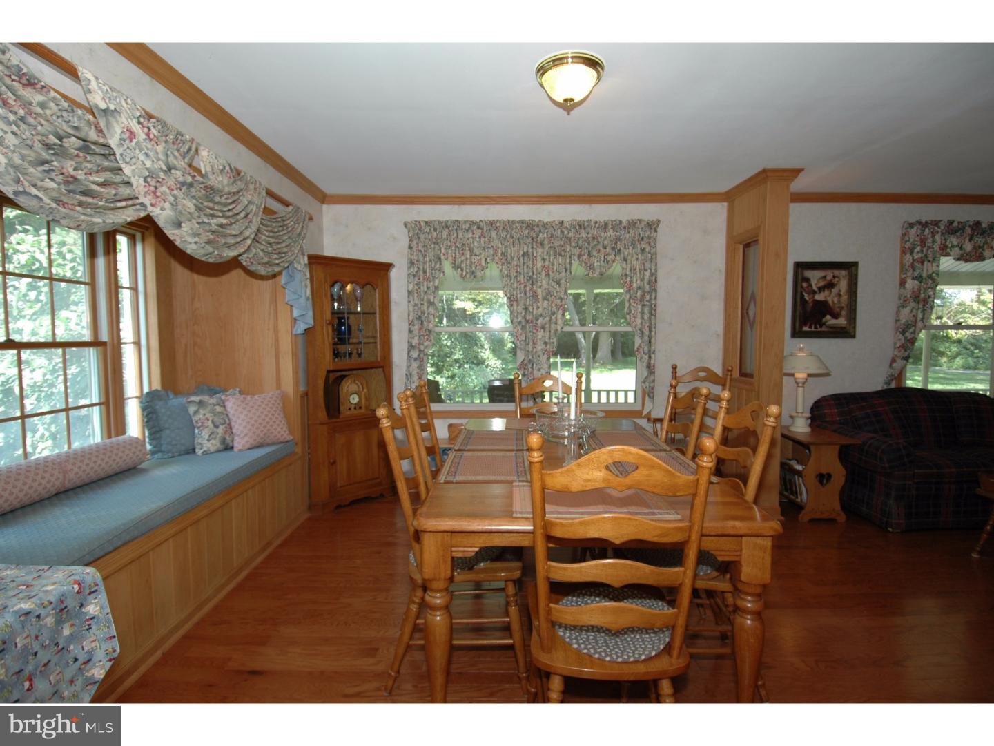 1280 Old York Road Burlington, NJ 08016 - Photo 6 of 25 Dining Room