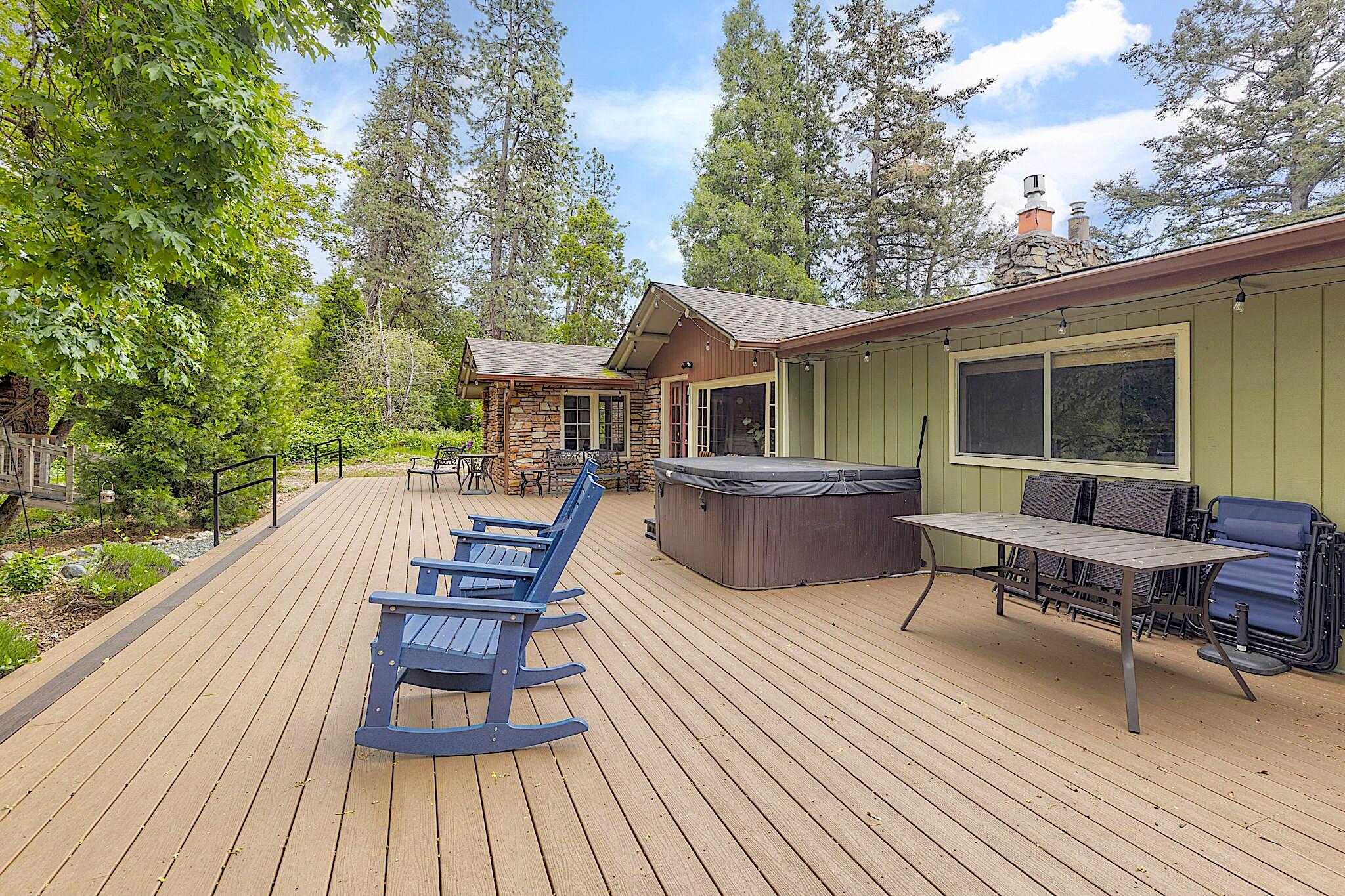 8720 Rogue River Highway Grants Pass, OR 97527 - Photo 24 of 51 45-web-or-mls-8720-rogue-river-hwy