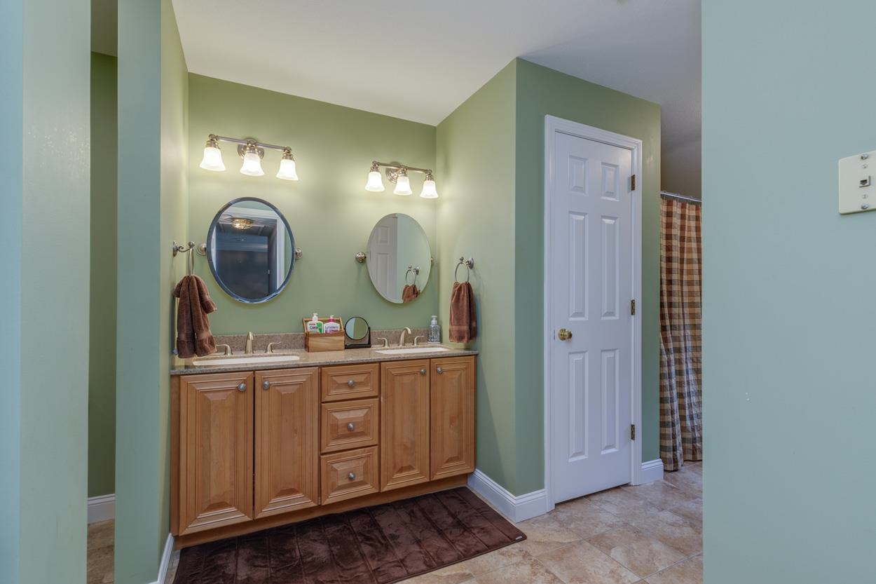 3 Aberdeen Street Windham, NH 03087 - Photo 43 of 57