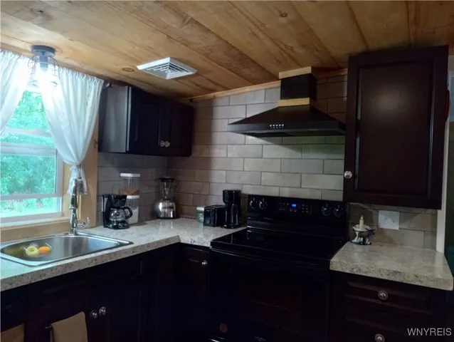 $305,000 | 9106 Arthur Jenkins Road, Lenox, NY 13032