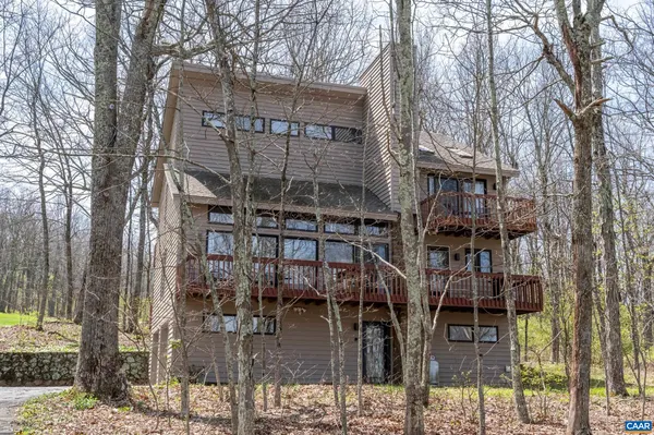 $499,000 | 44 East Catoctin Drive, Roseland, VA 22967