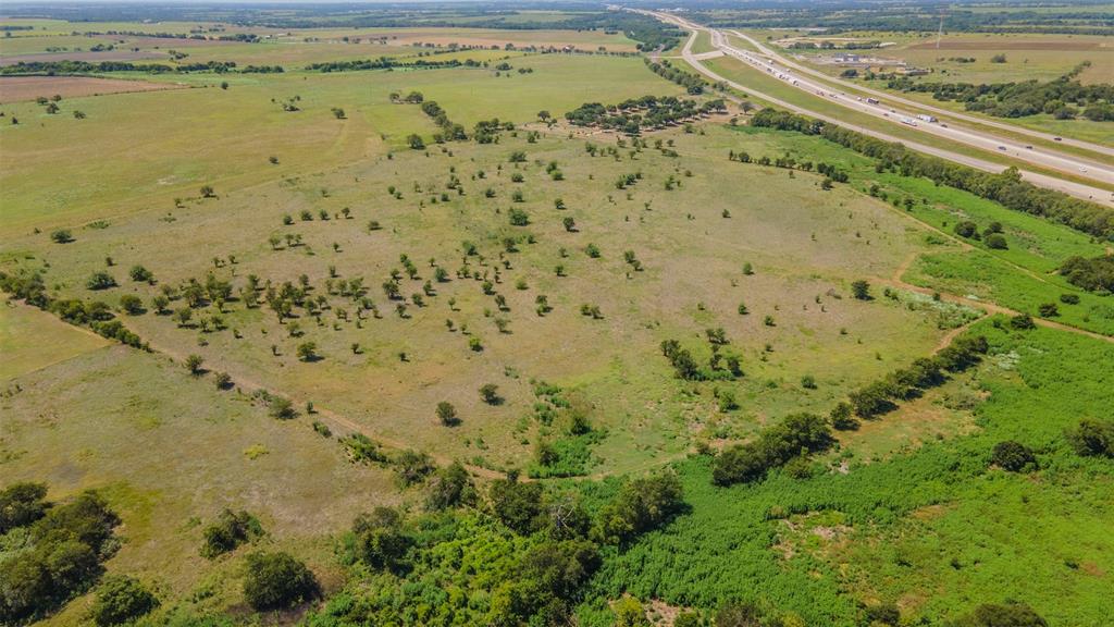 0 Interstate 35 Eddy, TX 76524 - Photo 7 of 18 a view of a yard with a dry yard
