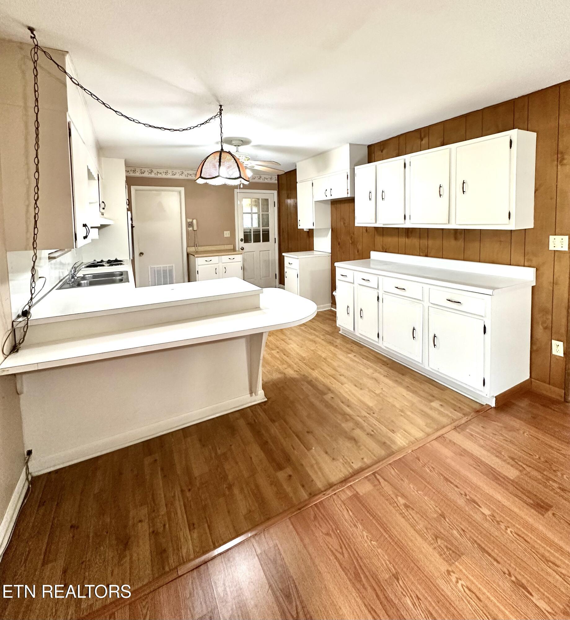 827 Murphy Road Sevierville, TN 37862 - Photo 17 of 29 IMG_7957