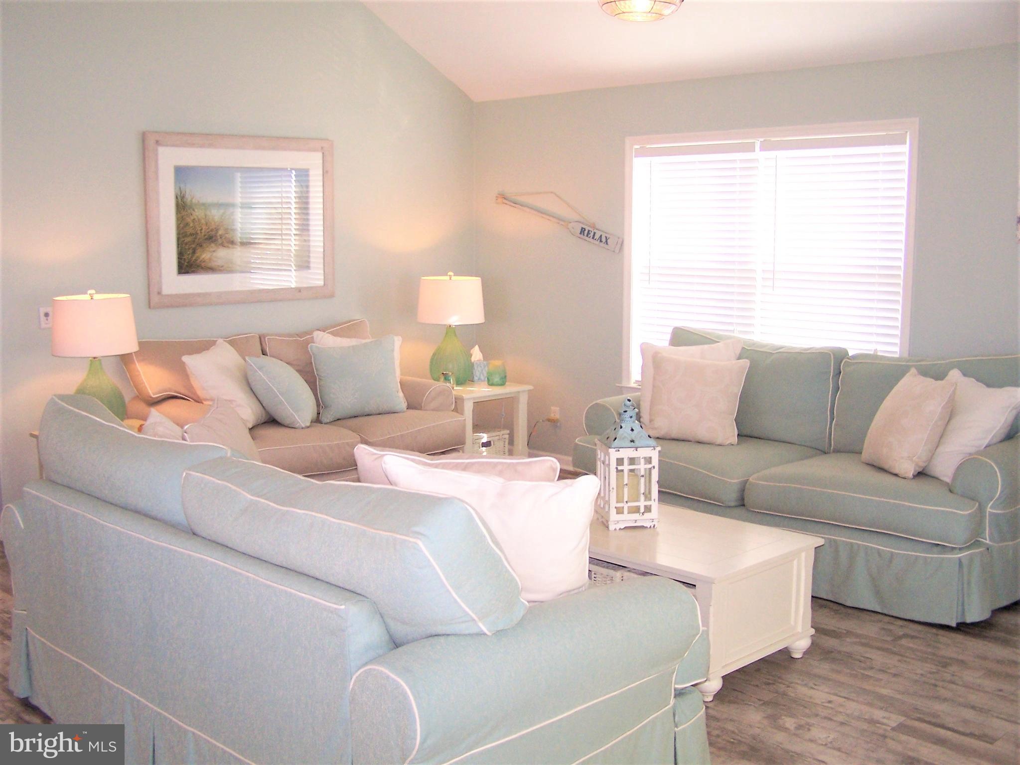 153 Pine Tree Road Ocean City, MD 21842 - Photo 24 of 77 Living Area