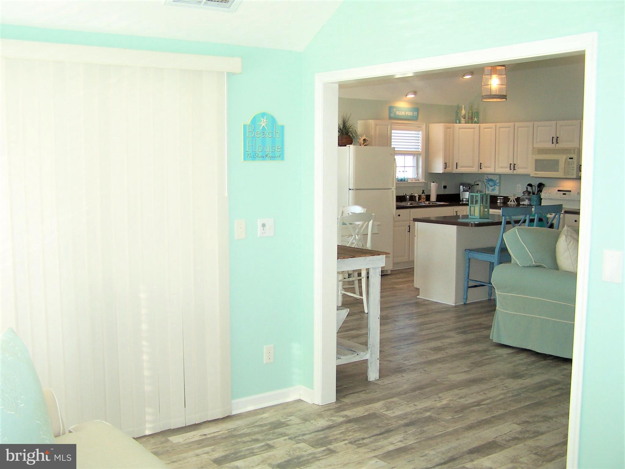 153 Pine Tree Road Ocean City, MD 21842 - Photo 37 of 77 Sunroom