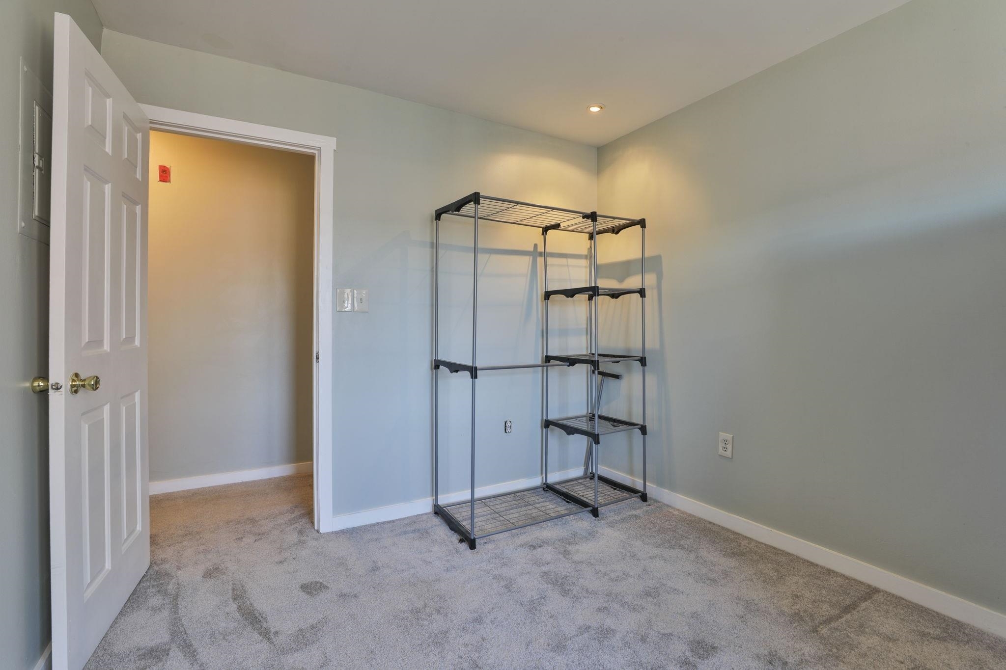 471 Silver Street, Unit 403 Manchester, NH 03103 - Photo 11 of 14