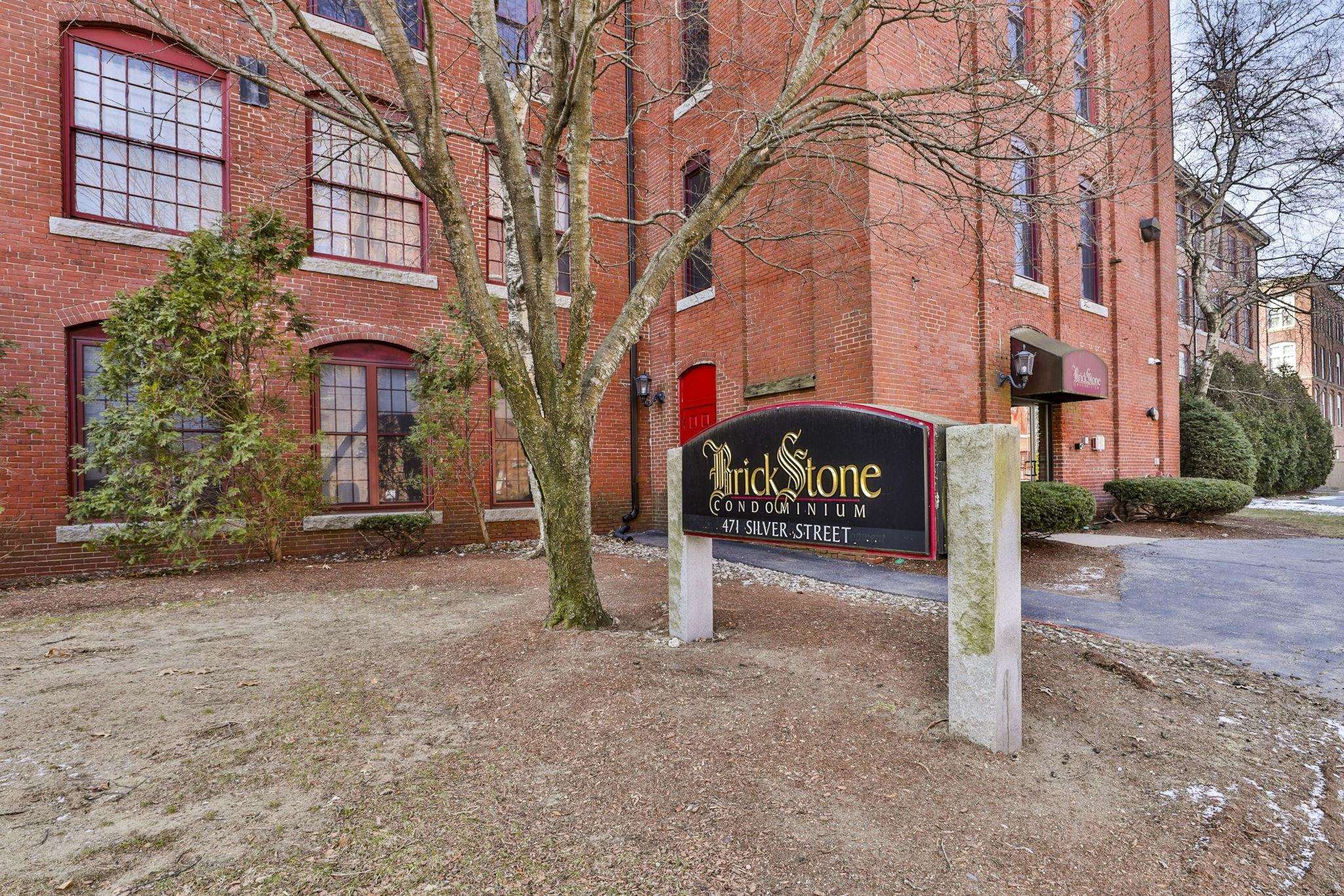 471 Silver Street, Unit 403 Manchester, NH 03103 - Photo 3 of 14