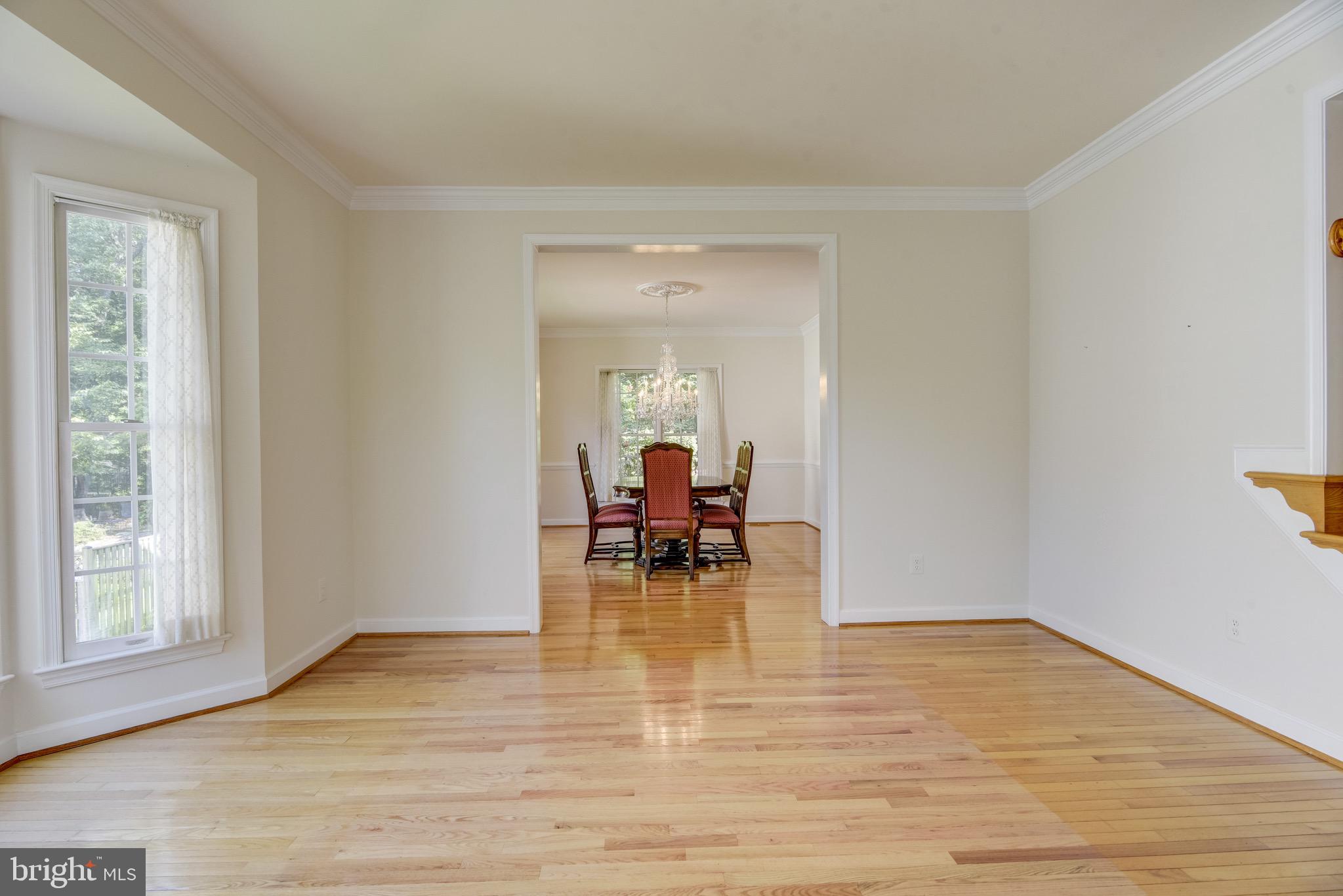 7428 Spring Summit Road Springfield, VA 22150 - Photo 12 of 70 Ligh, Bright & Spacious