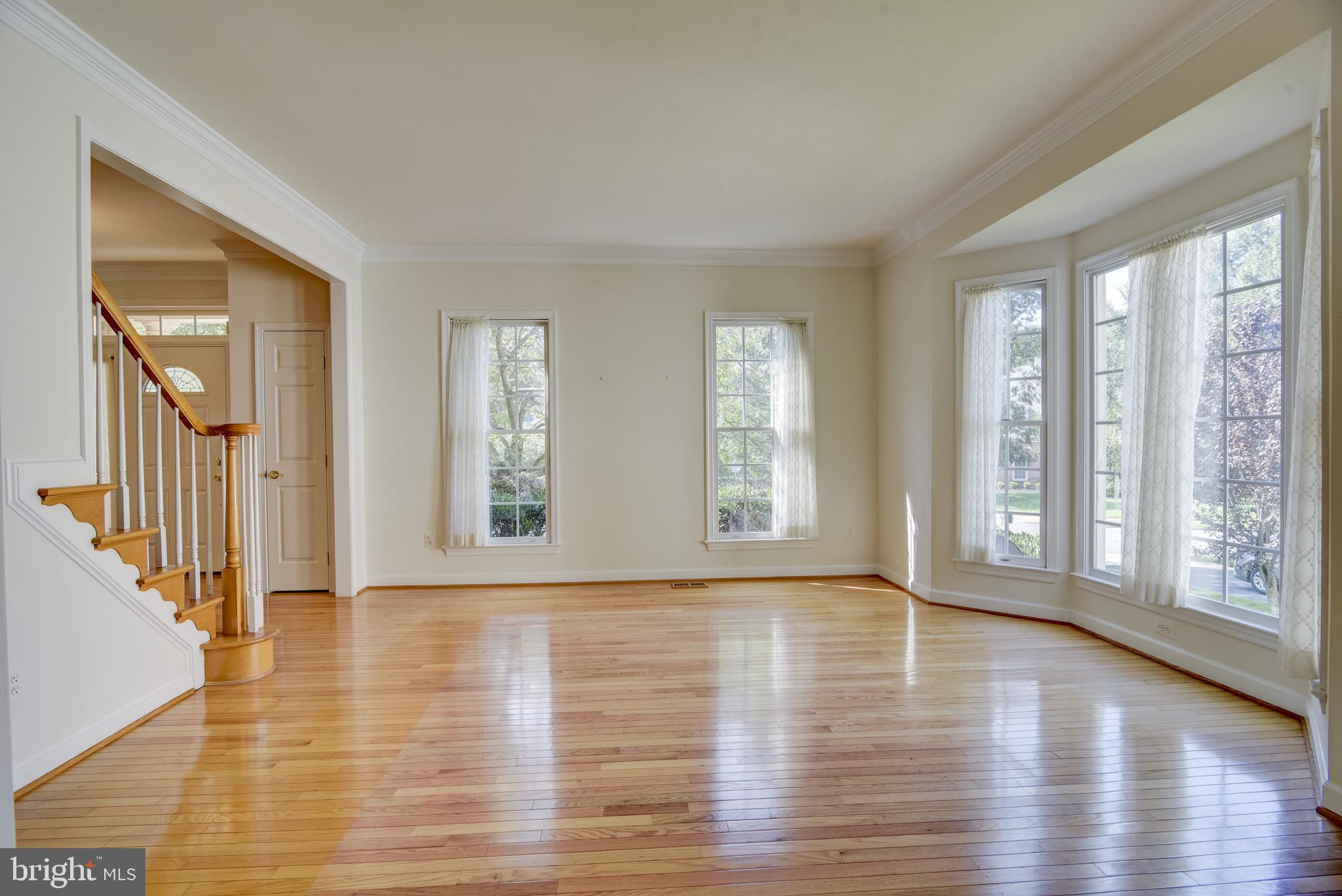 7428 Spring Summit Road Springfield, VA 22150 - Photo 8 of 70 So many windows!