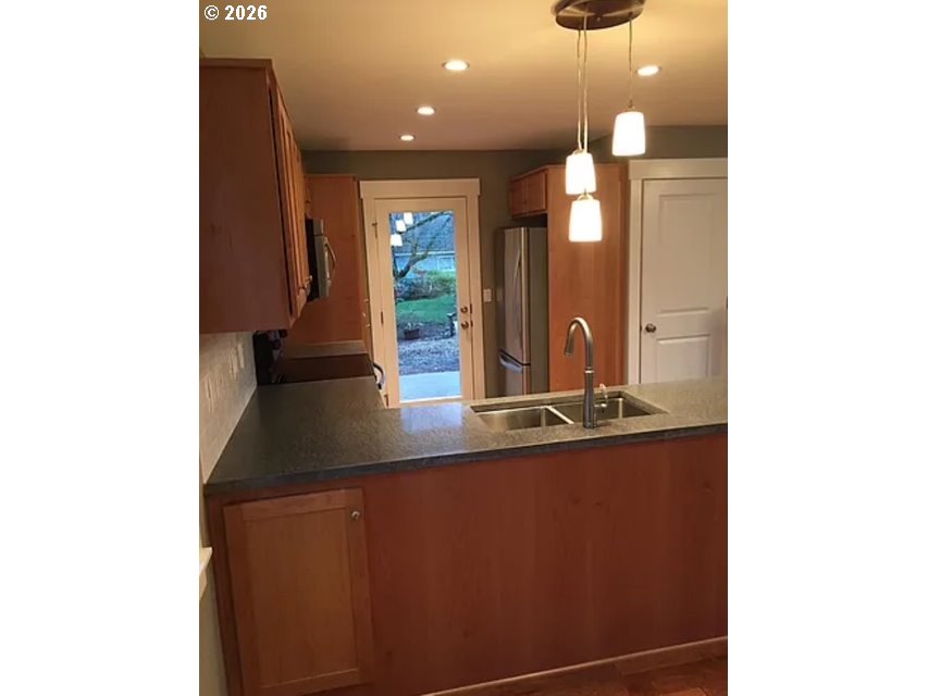 6406 Southeast 45th Avenue Portland, OR 97206 - Photo 32 of 39 a view of a living room with bathroom