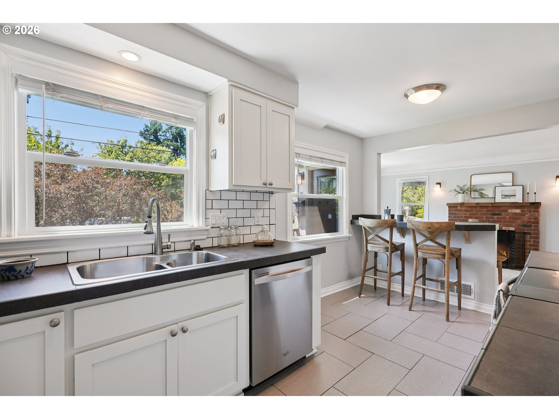 6406 Southeast 45th Avenue Portland, OR 97206 - Photo 8 of 39 a kitchen with lots of counter top space