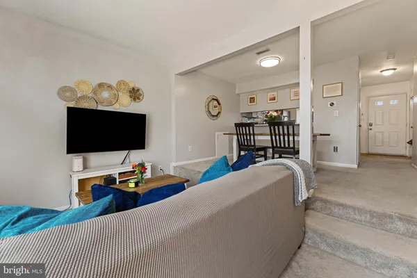 $339,000 | 3671 Tavern Way, Triangle, VA 22172