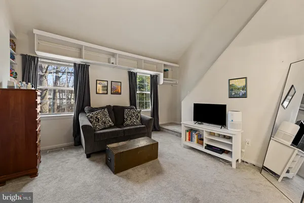 $339,000 | 3671 Tavern Way, Triangle, VA 22172