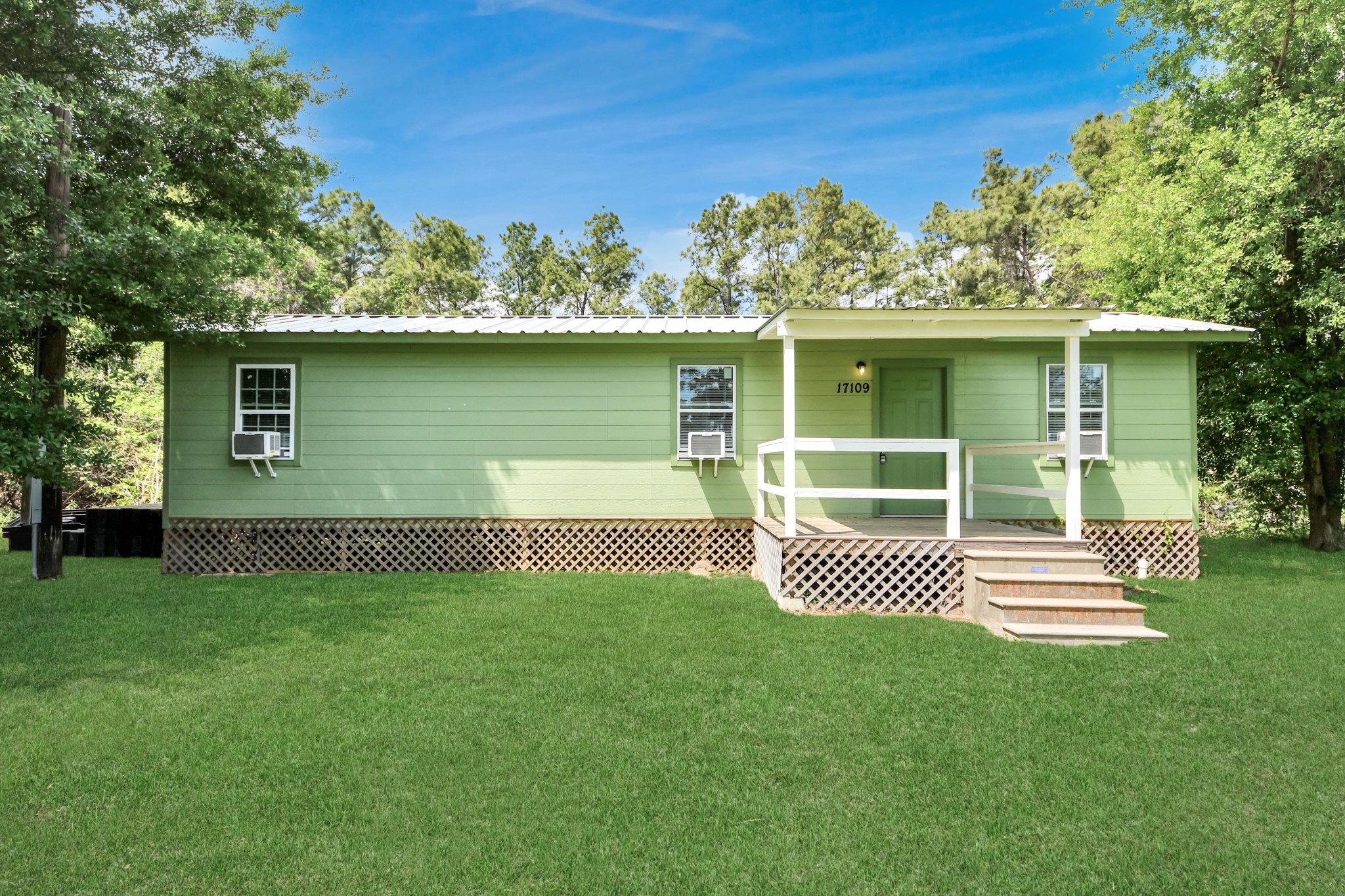 17109 River Road Channelview, TX 77530 - Photo 2 of 16